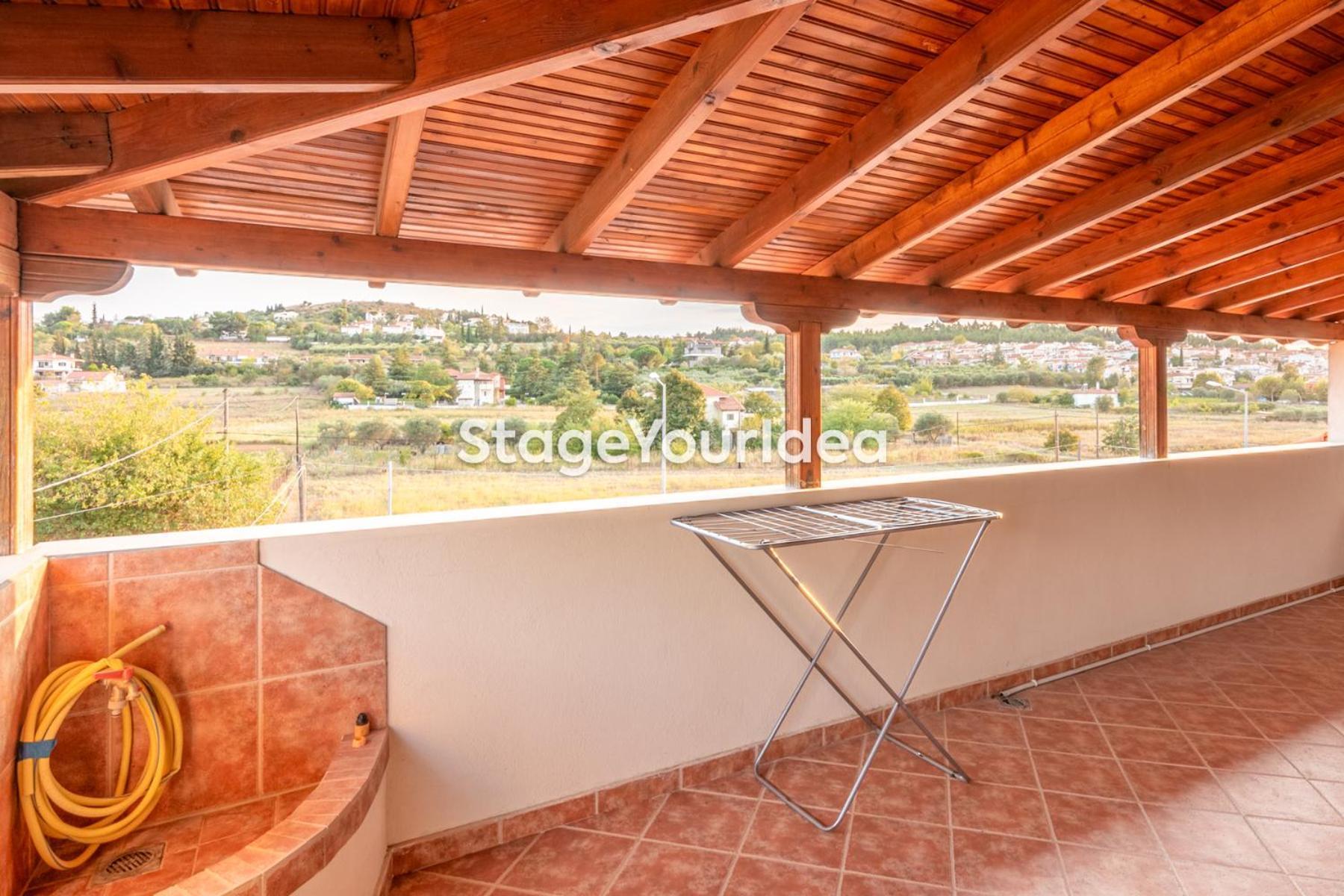 Luxury Appartment, Only 7 Minutes From Thessaloniki Airport And 15 Minutes From Center ,for 8-23 People Also For Gatherings And Parties Neon Rysion