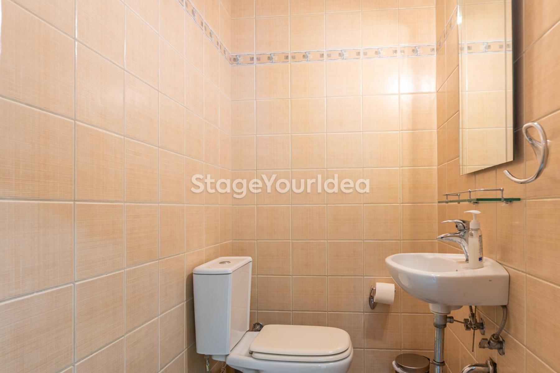 Luxury Appartment, Only 7 Minutes From Thessaloniki Airport And 15 Minutes From Center ,for 8-23 People Also For Gatherings And Parties Appartement Neon Rysion