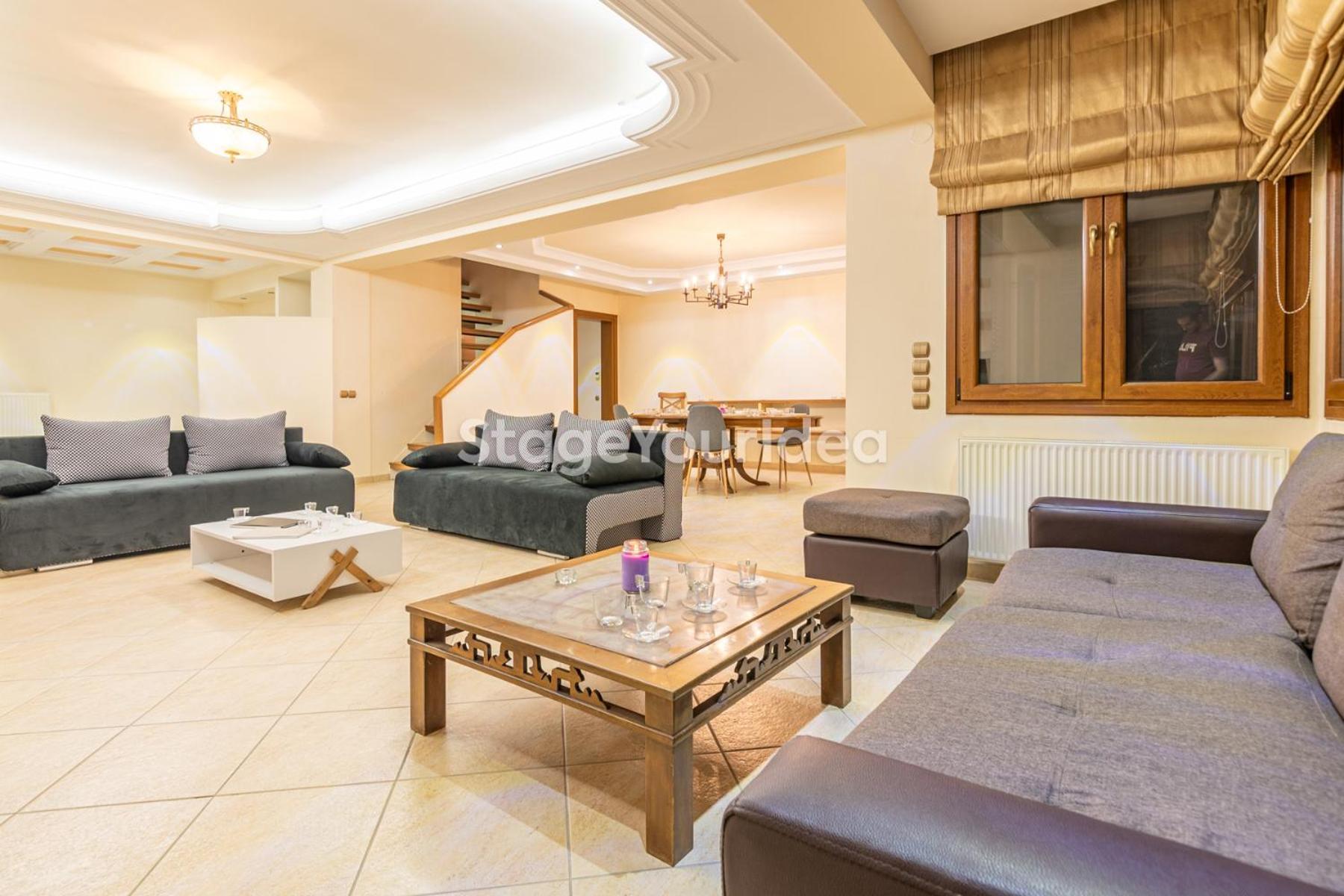 Luxury Appartment, Only 7 Minutes From Thessaloniki Airport And 15 Minutes From Center ,for 8-23 People Also For Gatherings And Parties