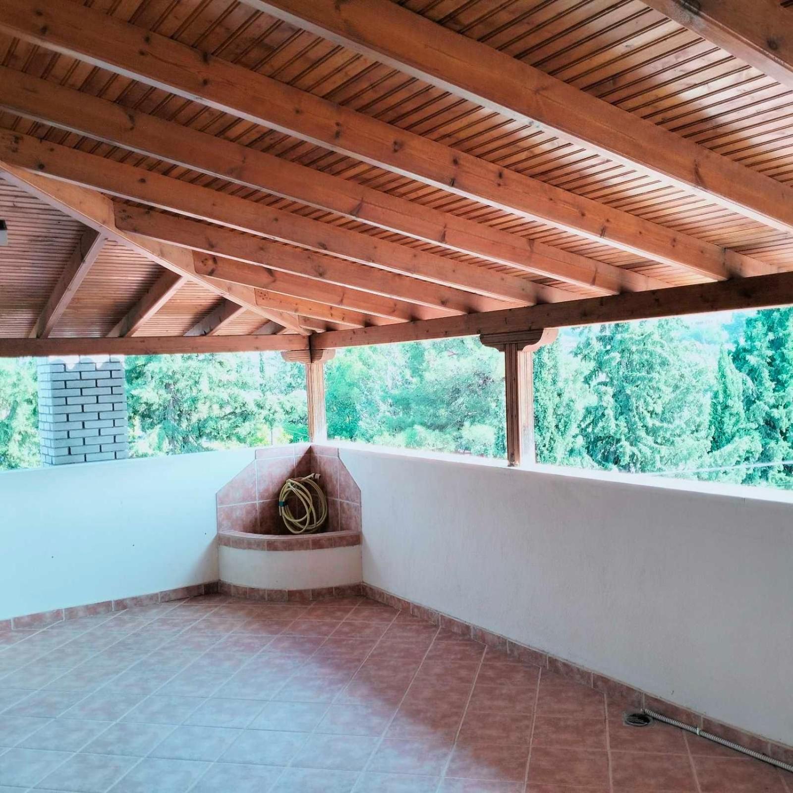 Luxury Appartment, Only 7 Minutes From Thessaloniki Airport And 15 Minutes From Center ,for 8-23 People Also For Gatherings And Parties Appartement Neon Rysion