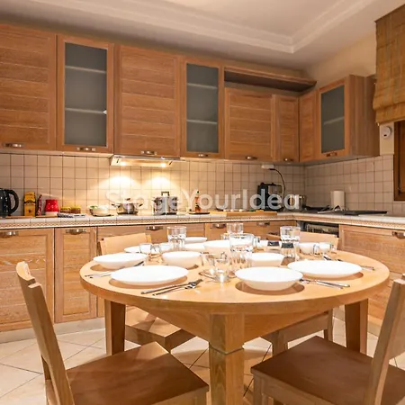 Luxury Appartment, Only 7 Minutes From Thessaloniki Airport And 15 Minutes From City Center ,For 8-23 People Also For Gatherings And Parties Neon Rysion Buitenkant foto