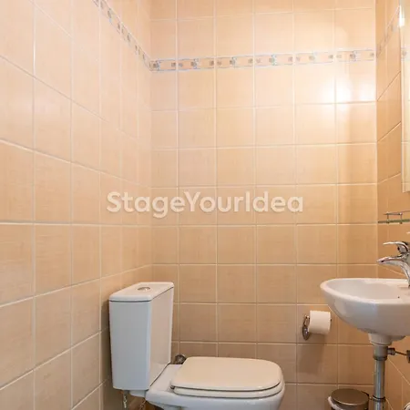 Luxury Appartment, Only 7 Minutes From Thessaloniki Airport And 15 Minutes From City Center ,For 8-23 People Also For Gatherings And Parties Neon Rysion Buitenkant foto