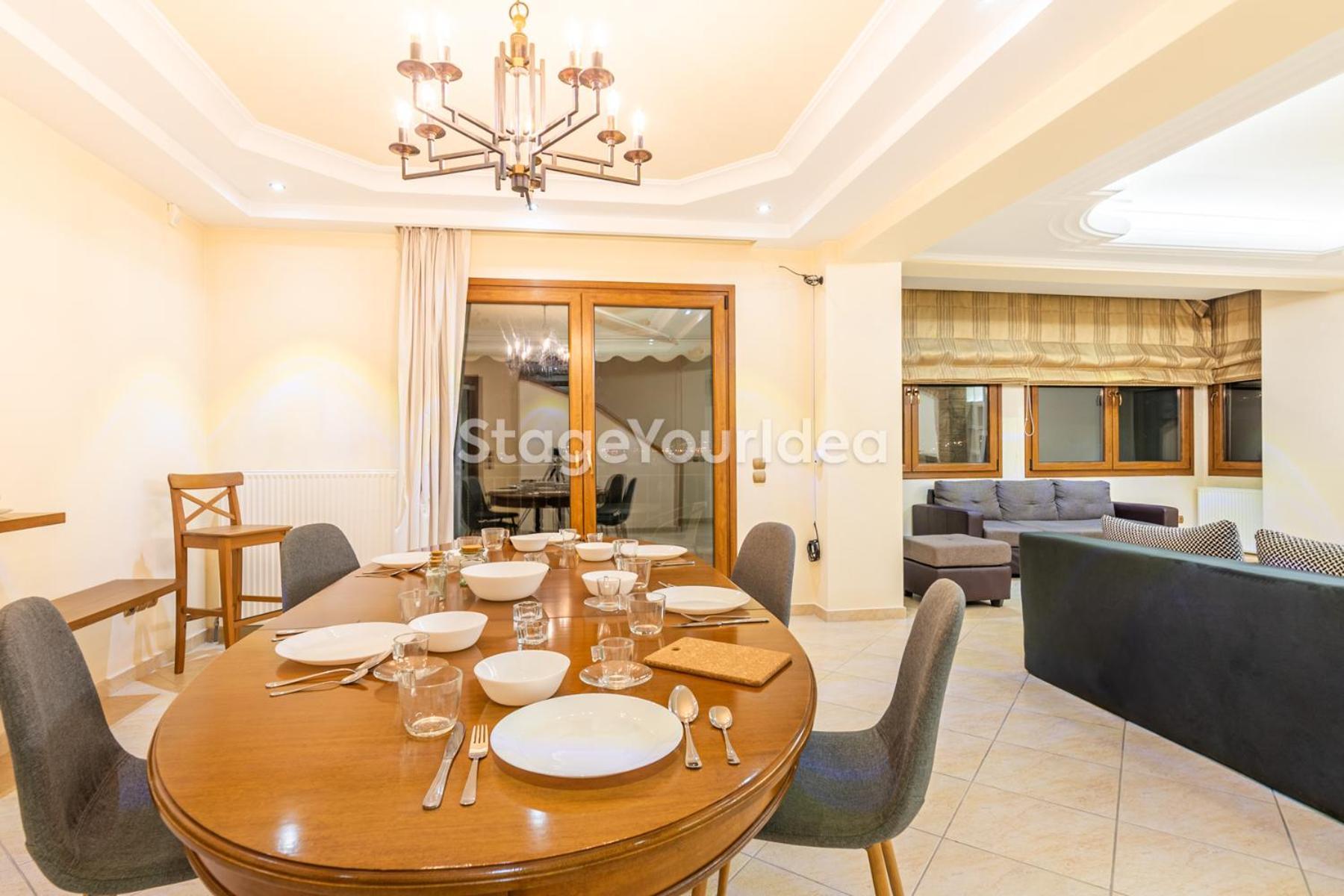 Luxury Appartment, Only 7 Minutes From Thessaloniki Airport And 15 Minutes From Center ,for 8-23 People Also For Gatherings And Parties *